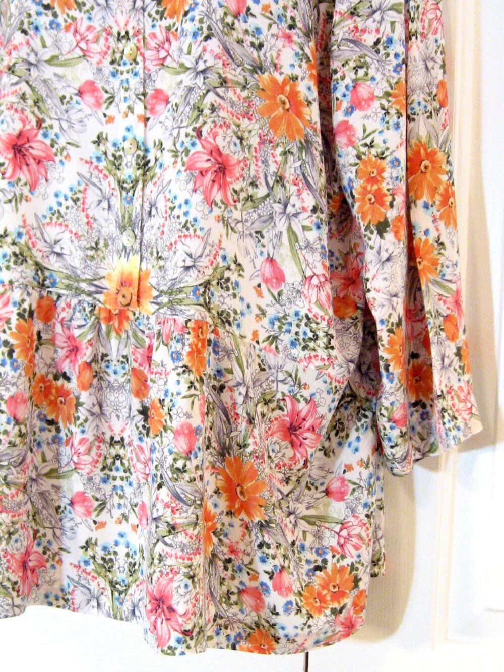 J. Jill | Floral Printed Flounce Hem Tunic Top - Picture 5 of 9
